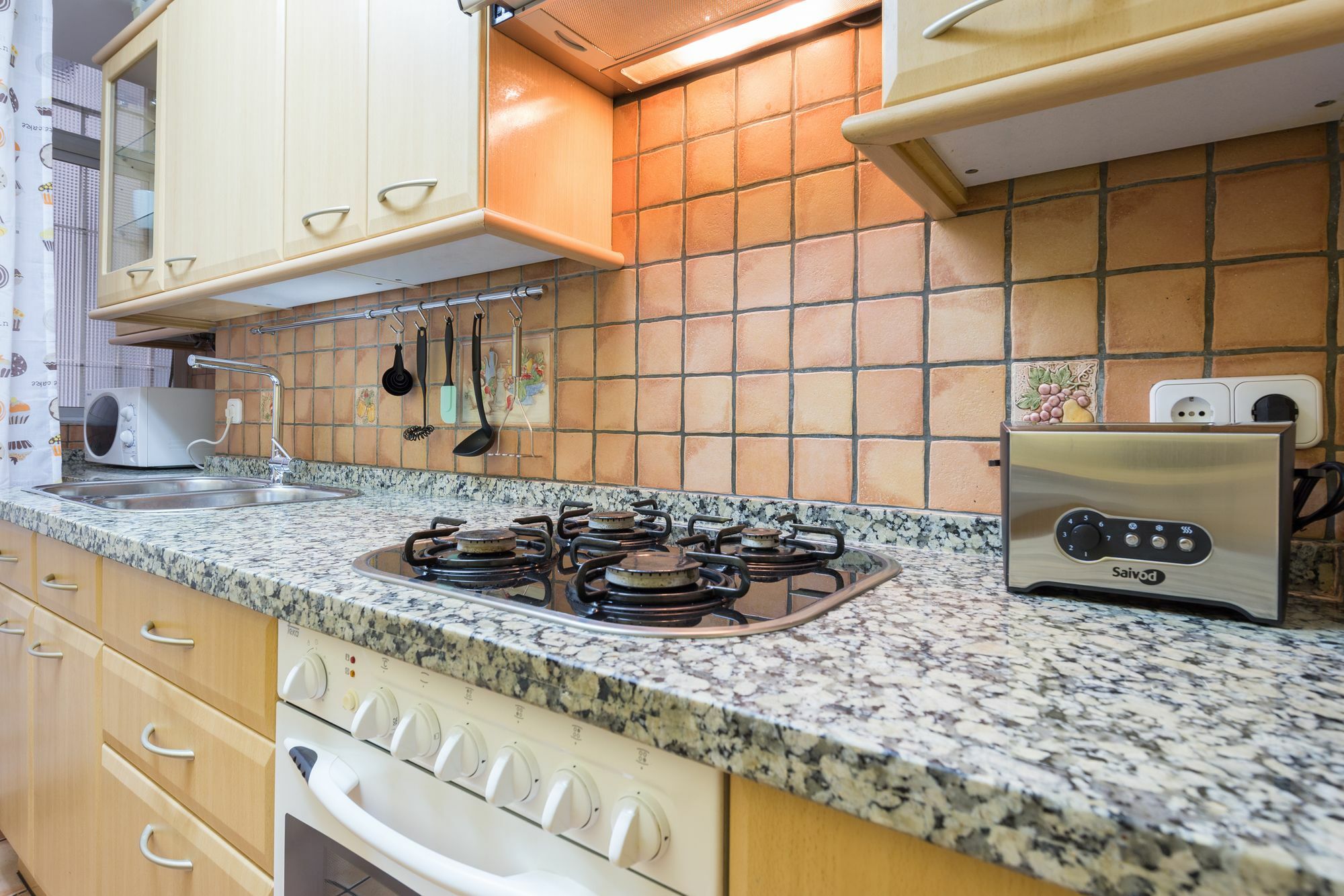Quiet & Cozy San Fernando Apartment مالقة المظهر الخارجي الصورة